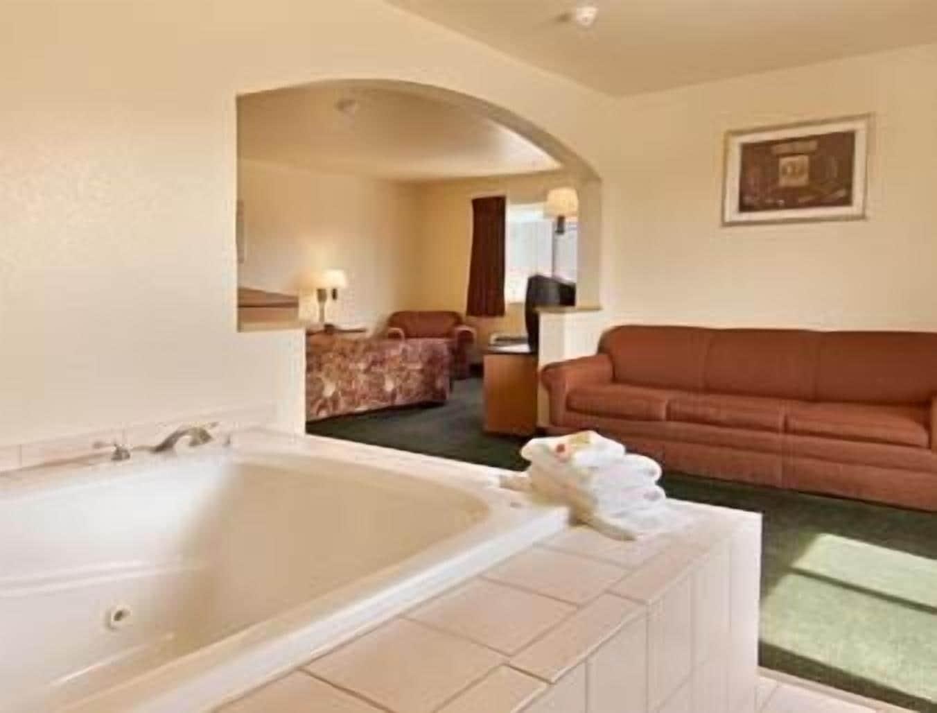 Days Inn & Suites By Wyndham Castle Rock Room photo