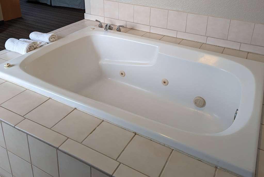 Days Inn & Suites By Wyndham Castle Rock Room photo